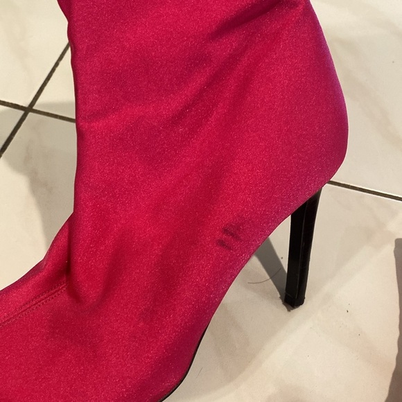 Elegant Pink Women's Boots - Picture 5 of 6